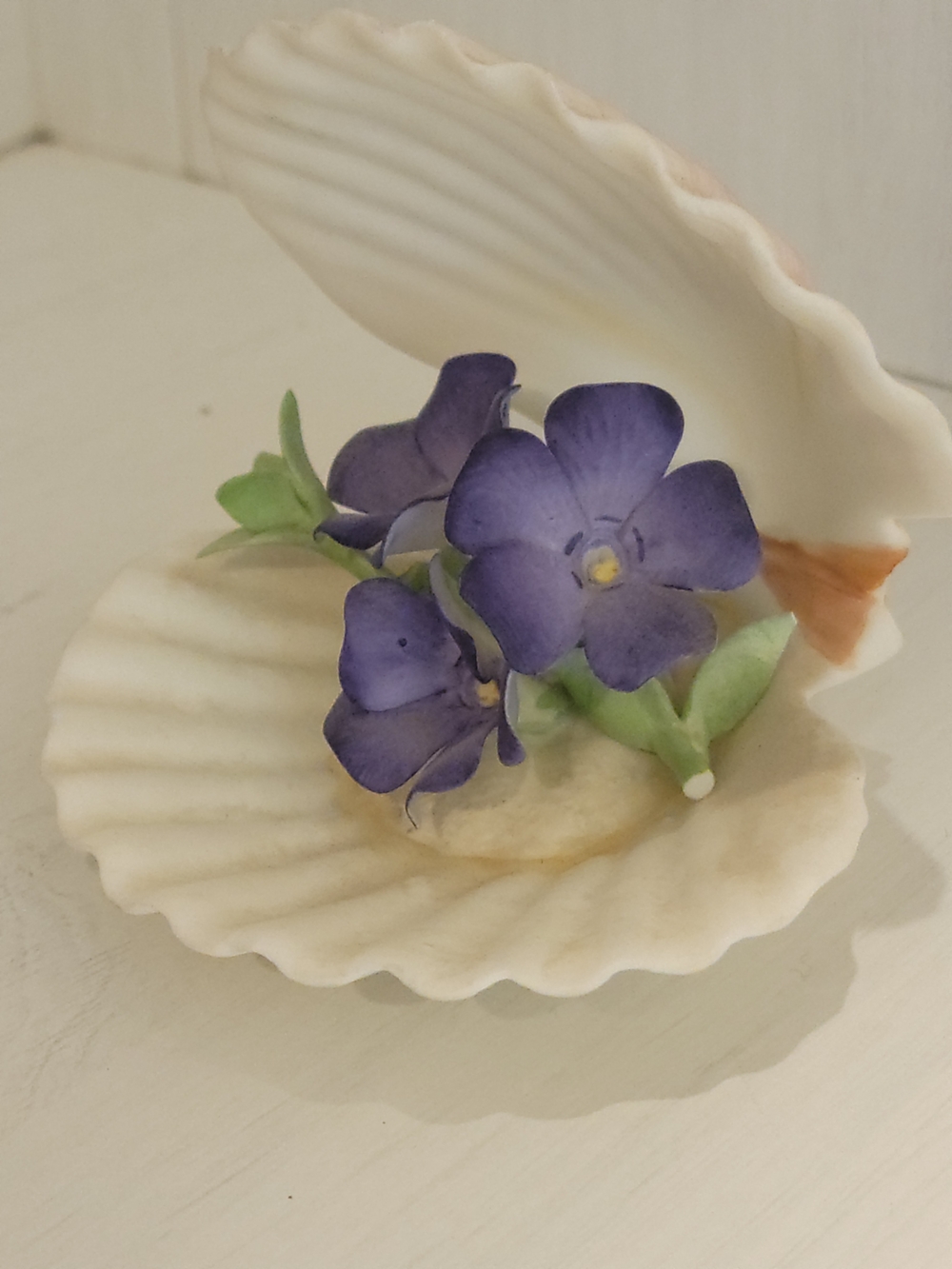Vintage Boehm Porcelain Figurine - Periwinkle in Clam Shell - Limited Edition